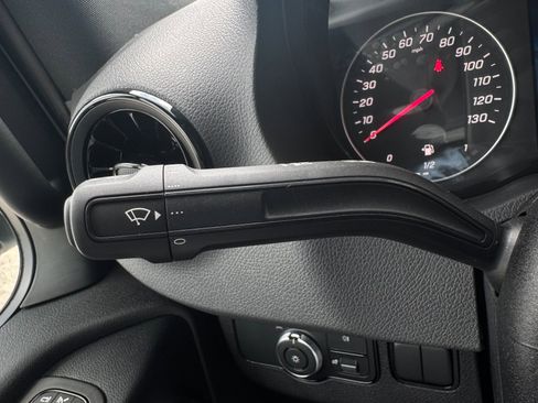 Used 2025 Mercedes-Benz Sprinter 2500 image 42