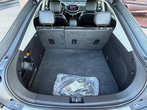 Used 2019 Chevrolet Volt LT w/ Power Convenience Package FWD image 30