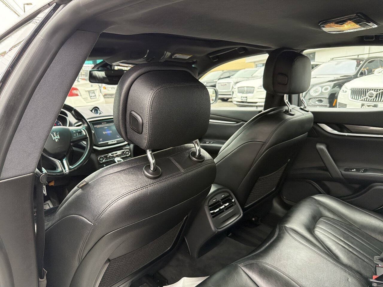 Used 2016 Maserati Ghibli S RWD image 23