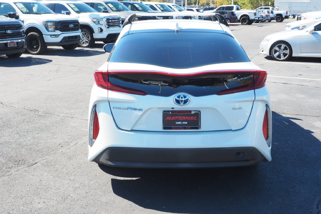 Used 2022 Toyota Prius Prime XLE FWD image 6