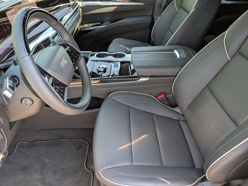 New 2026 Cadillac Escalade Sport w/ Touring Package AWD/4WD image 11