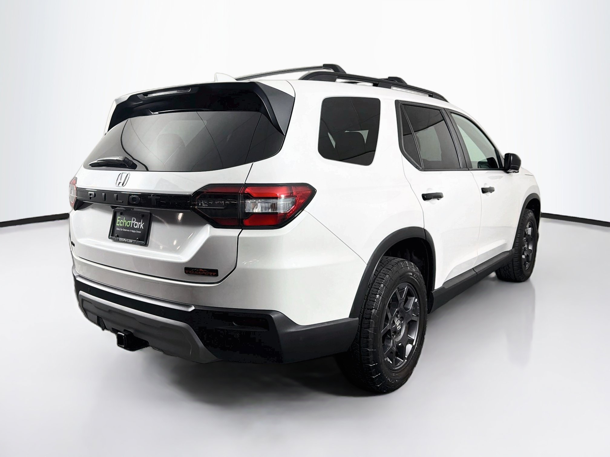 Used 2024 Honda Pilot TrailSport image 9