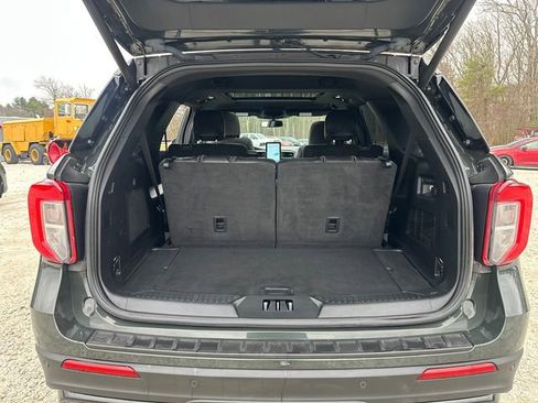 Used 2022 Ford Explorer ST w/ ST Street Pack image 15