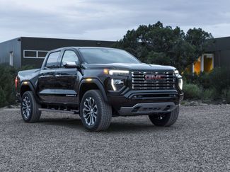 New 2026 GMC Canyon Denali video 2