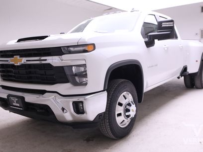 New 2026 Chevrolet Silverado 3500 LT w/ Convenience Package