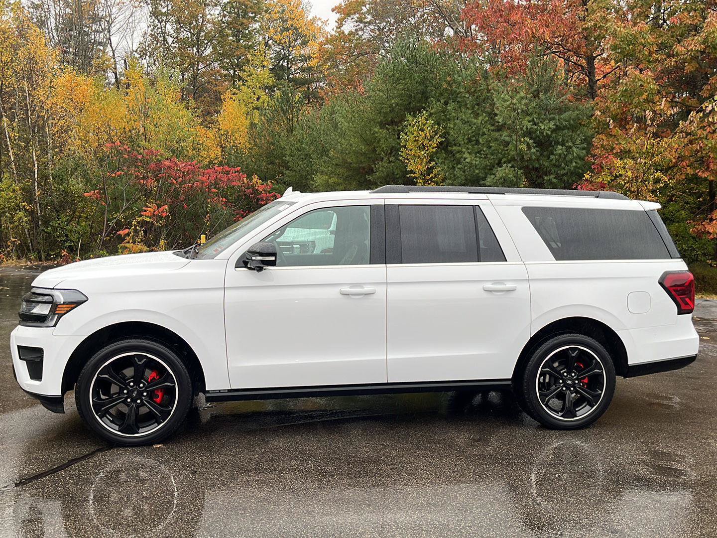 Used 2023 Ford Expedition Max Limited AWD/4WD image 32