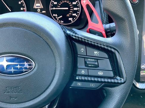 Used 2025 Subaru Crosstrek 2.0i Premium image 24