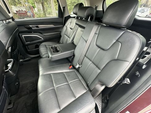Certified 2022 Kia Telluride EX image 26