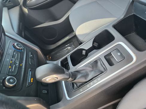 Used 2017 Ford Escape S FWD image 13