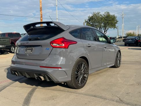 Used 2017 Ford Focus RS AWD/4WD image 4