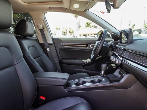 Certified 2024 Honda Civic EX-L image 18