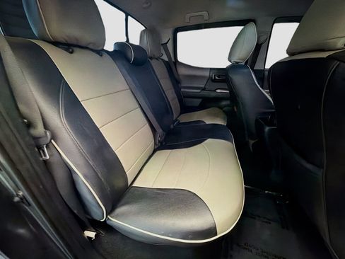 Used 2017 Toyota Tacoma SR5 w/ Tow Package image 13