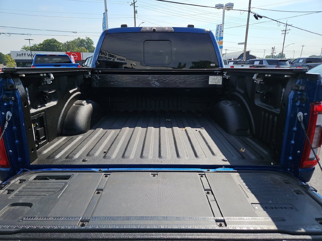 Used 2022 Ford F150 Raptor w/ Equipment Group 801A High AWD/4WD image 9