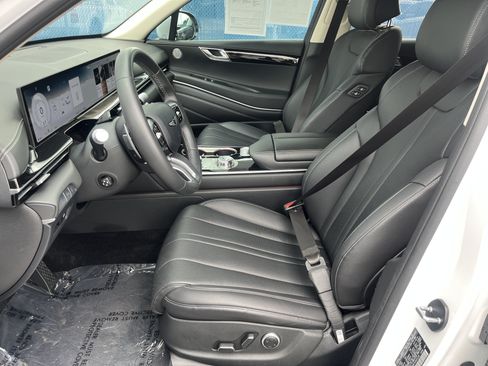 Used 2026 Genesis GV80 2.5T AWD/4WD image 14