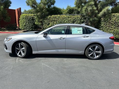 New 2025 Acura TLX w/ Technology Package image 3