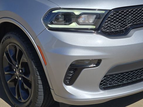 Used 2021 Dodge Durango SXT image 30