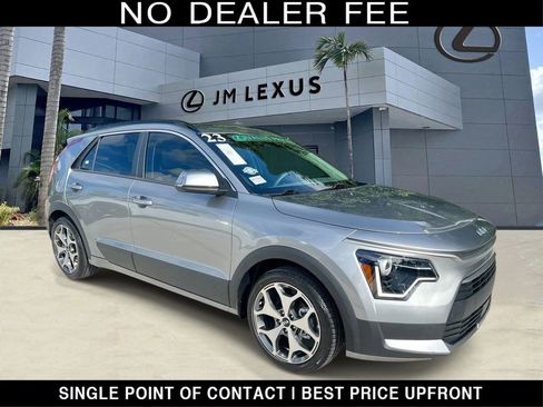 Used 2023 Kia Niro EX FWD image 1