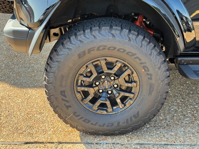 New 2026 Ford Bronco Raptor w/ Interior Carbon Fiber Pack AWD/4WD image 4