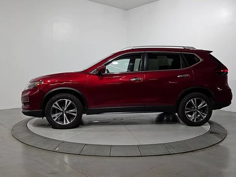Used 2019 Nissan Rogue SV w/ Sun & Sound Touring Package AWD/4WD image 2
