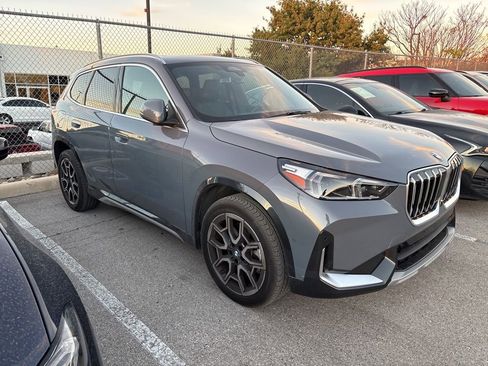 Used 2025 BMW X1 xDrive28i w/ Technology Package image 2