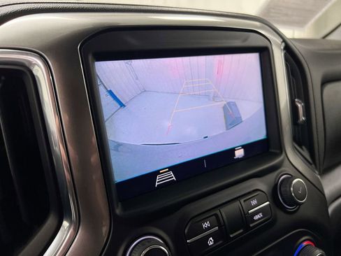 Used 2021 Chevrolet Silverado 1500 LT Trail Boss w/ Bed Protection Package AWD/4WD image 15