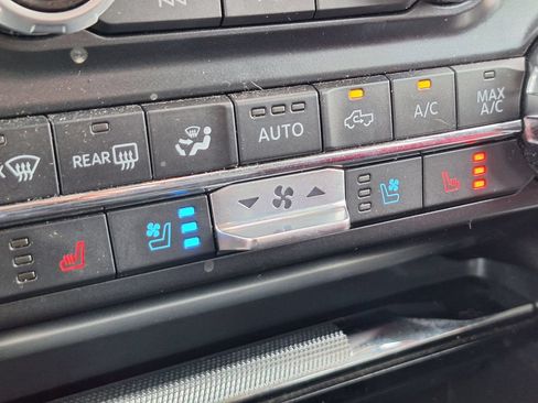 Used 2021 Ford F150 Lariat AWD/4WD image 25