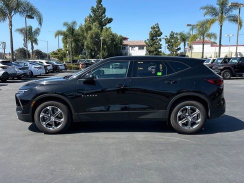 Used 2025 Chevrolet Blazer LT image 7