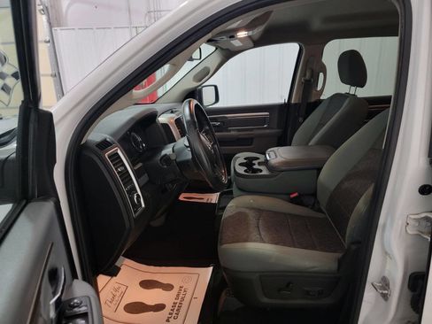 Used 2019 RAM 1500 Big Horn image 12