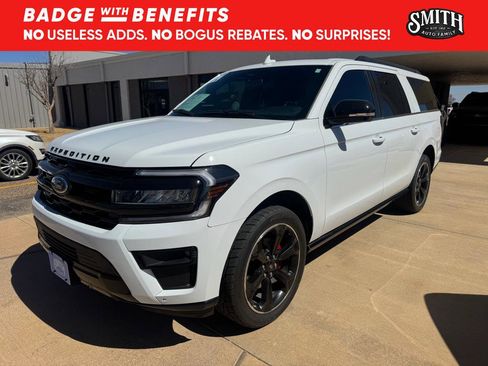 Used 2022 Ford Expedition Max Limited image 14