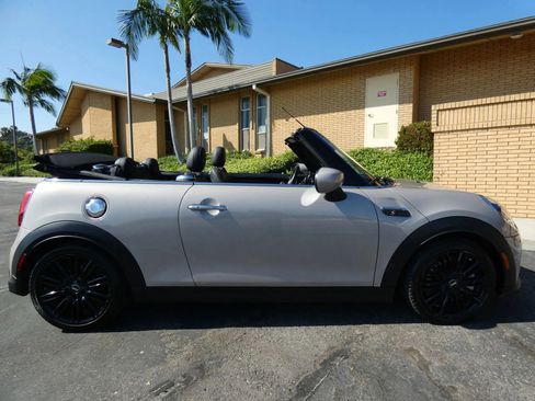 Used 2024 MINI Cooper S image 6
