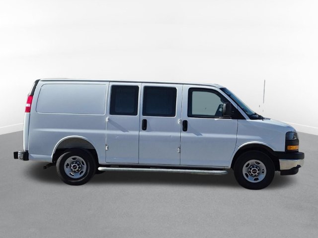 Used 2025 GMC Savana 2500 w/ Driver Convenience Package RWD image 2