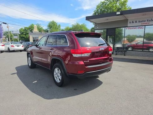 Used 2017 Jeep Grand Cherokee Laredo w/ Quick Order Package 23E AWD/4WD image 5
