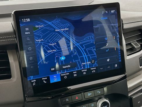 Used 2024 Ford Expedition XLT image 22