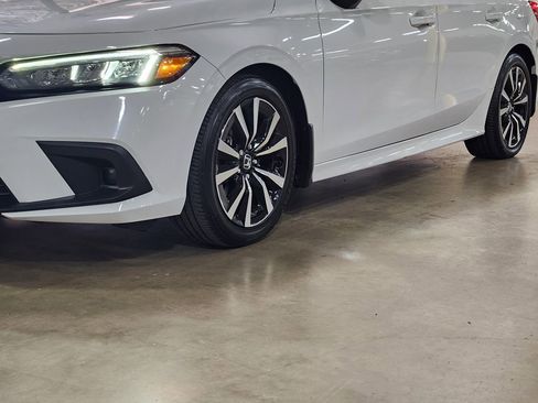 Used 2023 Honda Civic EX image 17