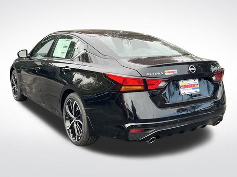 New 2025 Nissan Altima 2.5 SR w/ SR Premium Package image 3