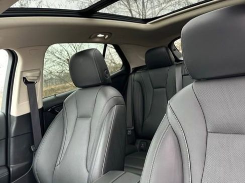 Used 2022 Buick Envision Essence w/ Technology Package I image 43