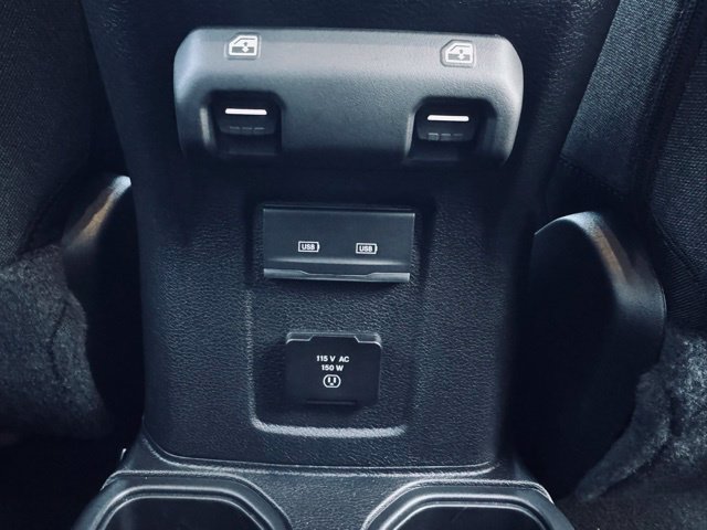 New 2025 Jeep Wrangler Unlimited Sahara AWD/4WD image 18