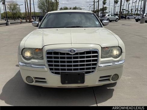 Used 2005 Chrysler 300 C w/ Protection Group II image 5
