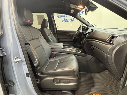 Certified 2024 Honda Passport TrailSport image 37