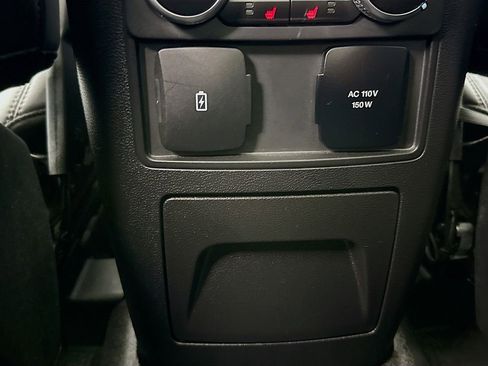 Used 2024 Ford Explorer Platinum w/ Technology Package image 30