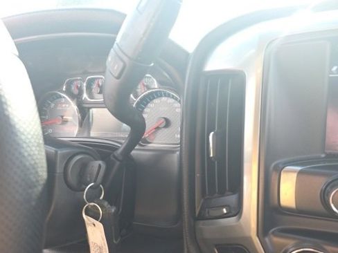 Used 2015 Chevrolet Silverado 2500 LT w/ LT Convenience Package image 12