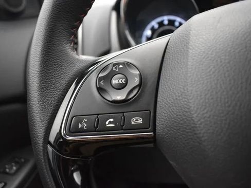 Used 2025 Mitsubishi Outlander Sport LE AWD/4WD image 24