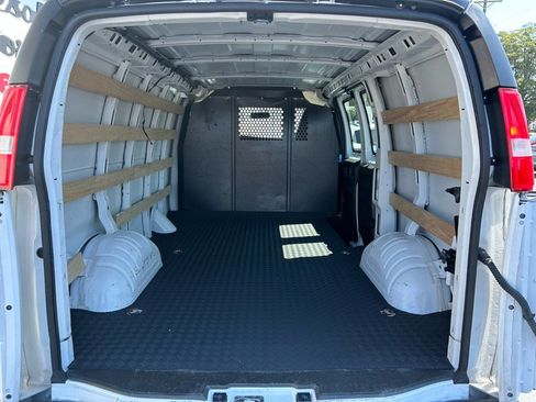 Used 2023 Chevrolet Express 2500 w/ Driver Convenience Package image 27