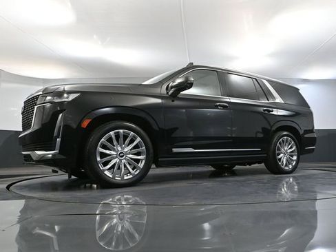 Used 2022 Cadillac Escalade Premium Luxury w/ Touring Package image 67