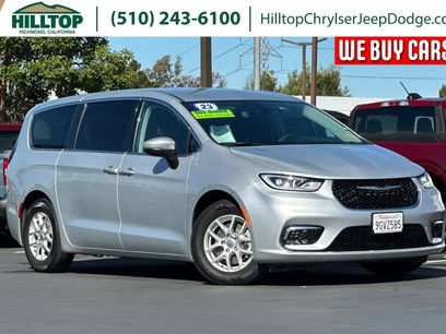 Certified 2023 Chrysler Pacifica Touring-L