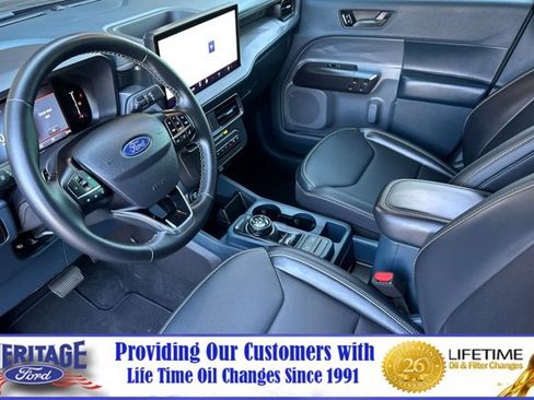 Used 2025 Ford Maverick Lobo AWD/4WD image 10