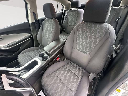 Used 2013 Chevrolet Volt w/ Comfort Package image 22