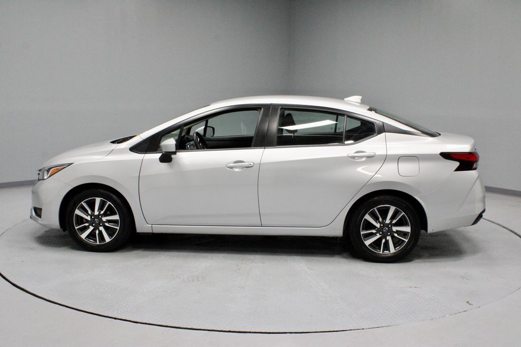 Certified 2024 Nissan Versa SV FWD image 7