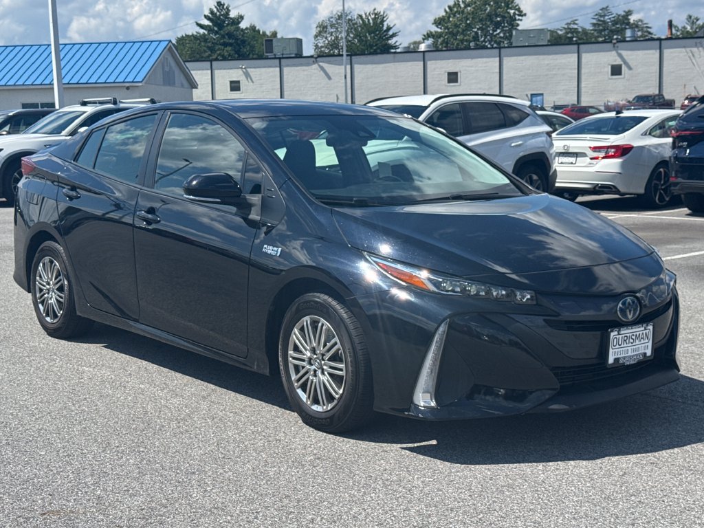 Used 2022 Toyota Prius Prime LE FWD image 1
