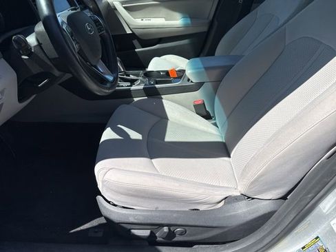 Used 2018 Hyundai Sonata SEL FWD image 9